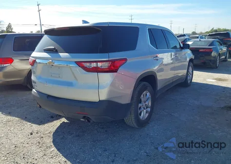 2018 Chevrolet Traverse Ls z USA, uszkodzony, nr VIN 1GNERFKW2JJ203782